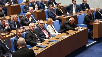 ДБ тества Радев с комисия за Пеевски