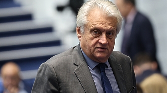 Бойко Рашков: Нещо много свързва Радев с Пламен Тончев