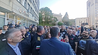Как се пали "етническа черга" като по учебник - какво знаем за ставащото в Габрово