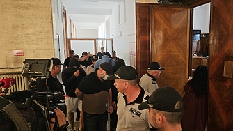 Петима от лабораторията за фентанил остават в ареста, двама - под домашен арест, един - с гаранция