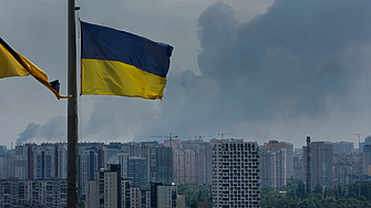 Руски удари взеха жертви в Украйна, докато Москва и Киев се готвят за посещение на американски пратеници