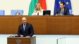 Румен Радев: Европа трудно ще съществува дълго срещу Русия