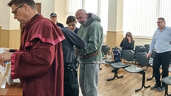Пежото, татуировките, маратонките, тъмният вход... Как точно се е случило убийството на Илиян Филипов (по минути)