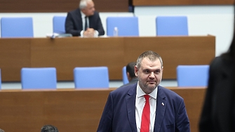 Иван Демерджиев: Няма плащания за полети, получени лично от Делян Пеевски