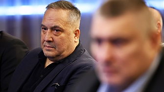 Познати: Бинев имаше навик изнервен да привиква хора на оперативки в дома си