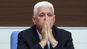 Димитър Стоянов за "останките": Предстои да се установи дали са от дрон, от кораба или от нещо друго