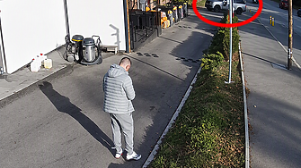 Два еднакви джипа "Рейндж Роувър" край къщата на Слави Бинев минути преди убийството