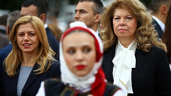 Първи признаци на самозабравяне? Властта дава тревожни сигнали